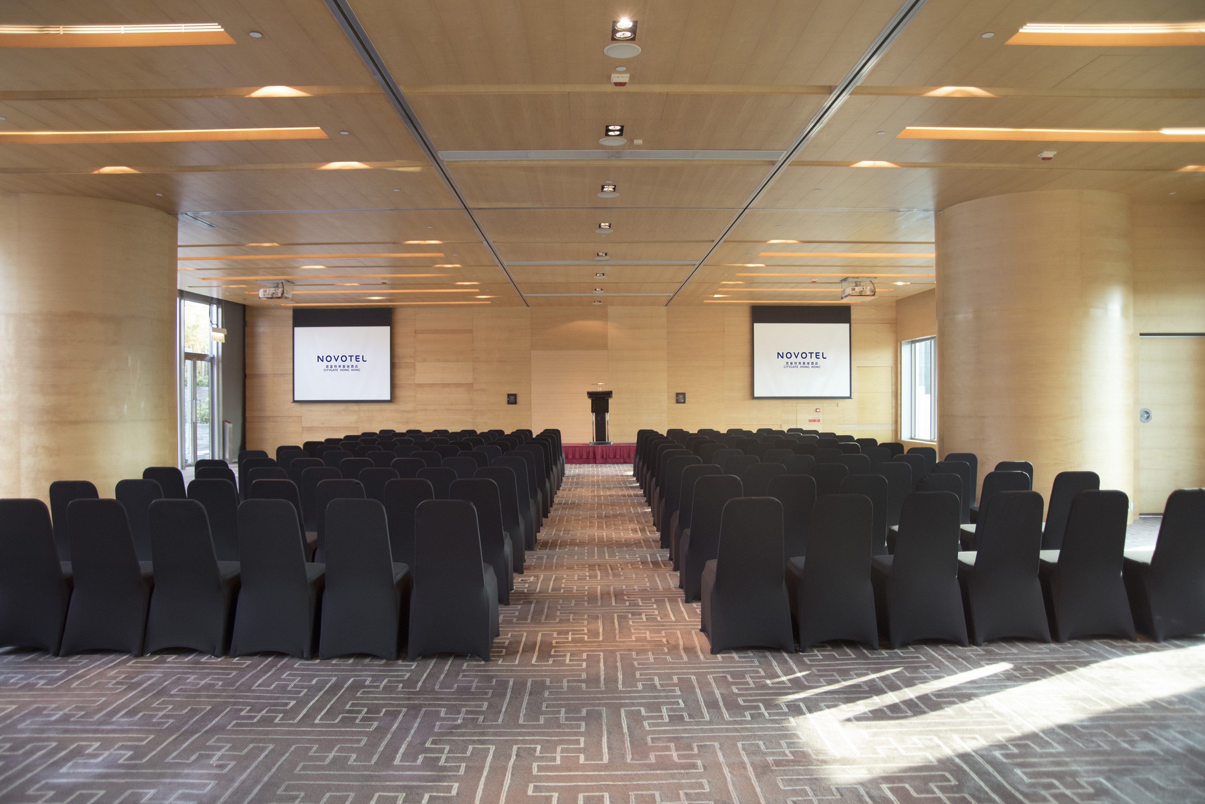 Novotel Citygate Hong Kong